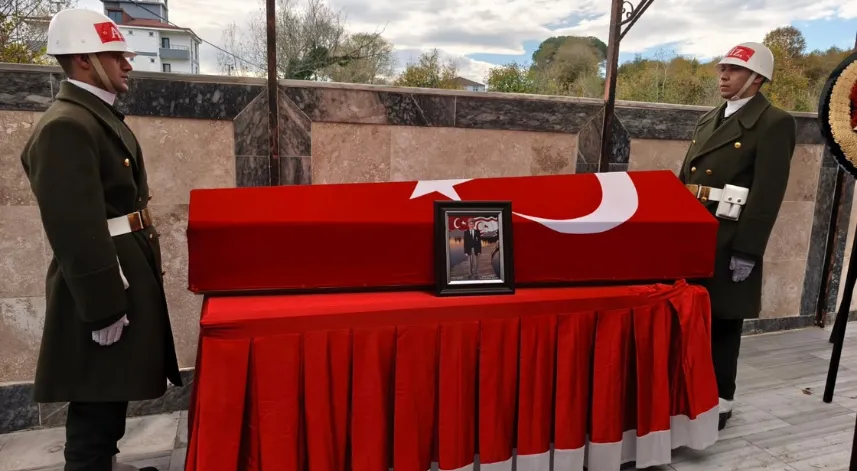 Kıbrıs gazisi son yolculuğuna uğurlandı