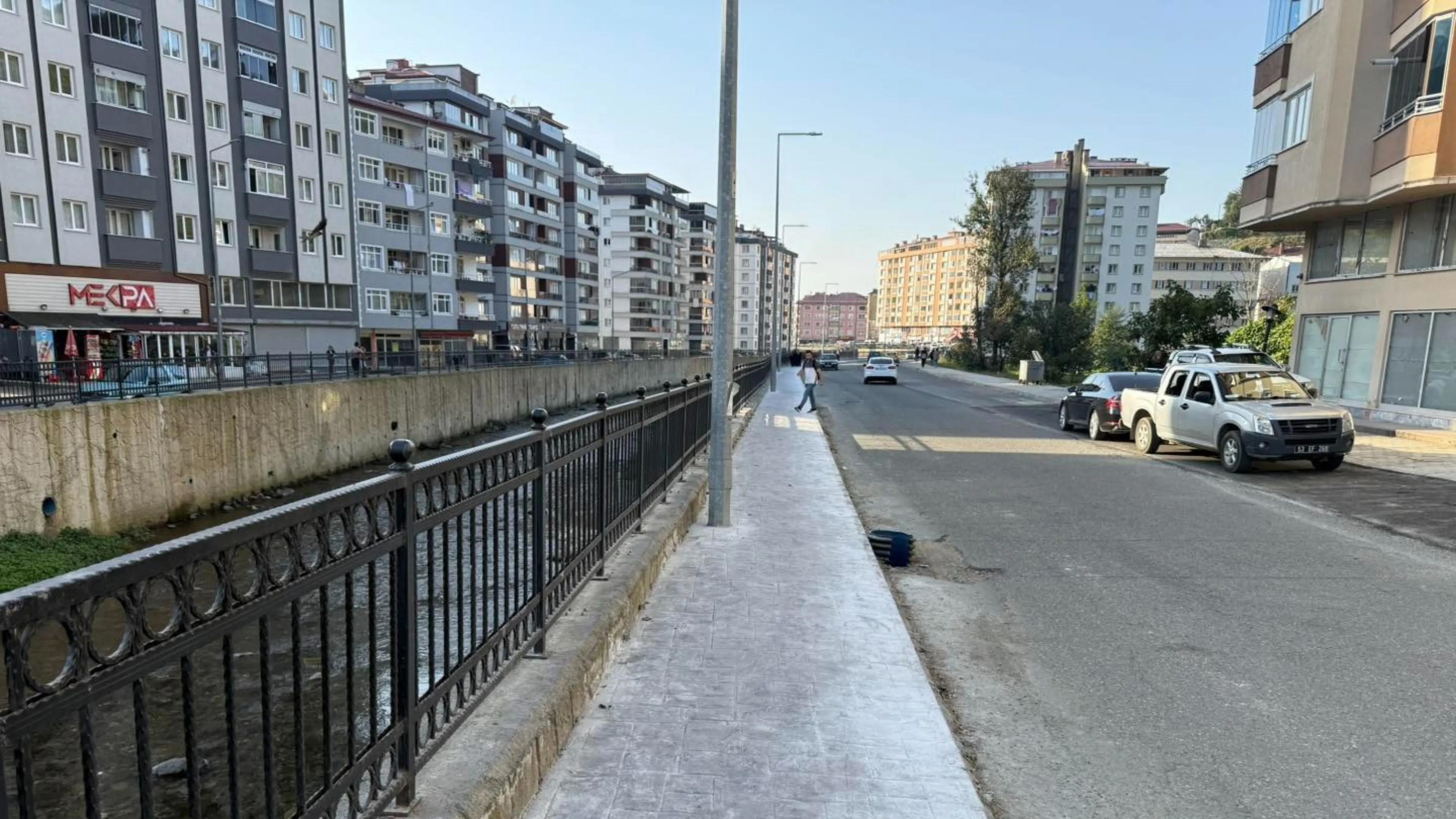 Sürücüler dikkat!: Çayeli'nde yol çalışması