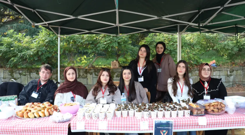 Karadeniz Teknik Üniversitesi'nde Gazze yararına kermes düzenlendi
