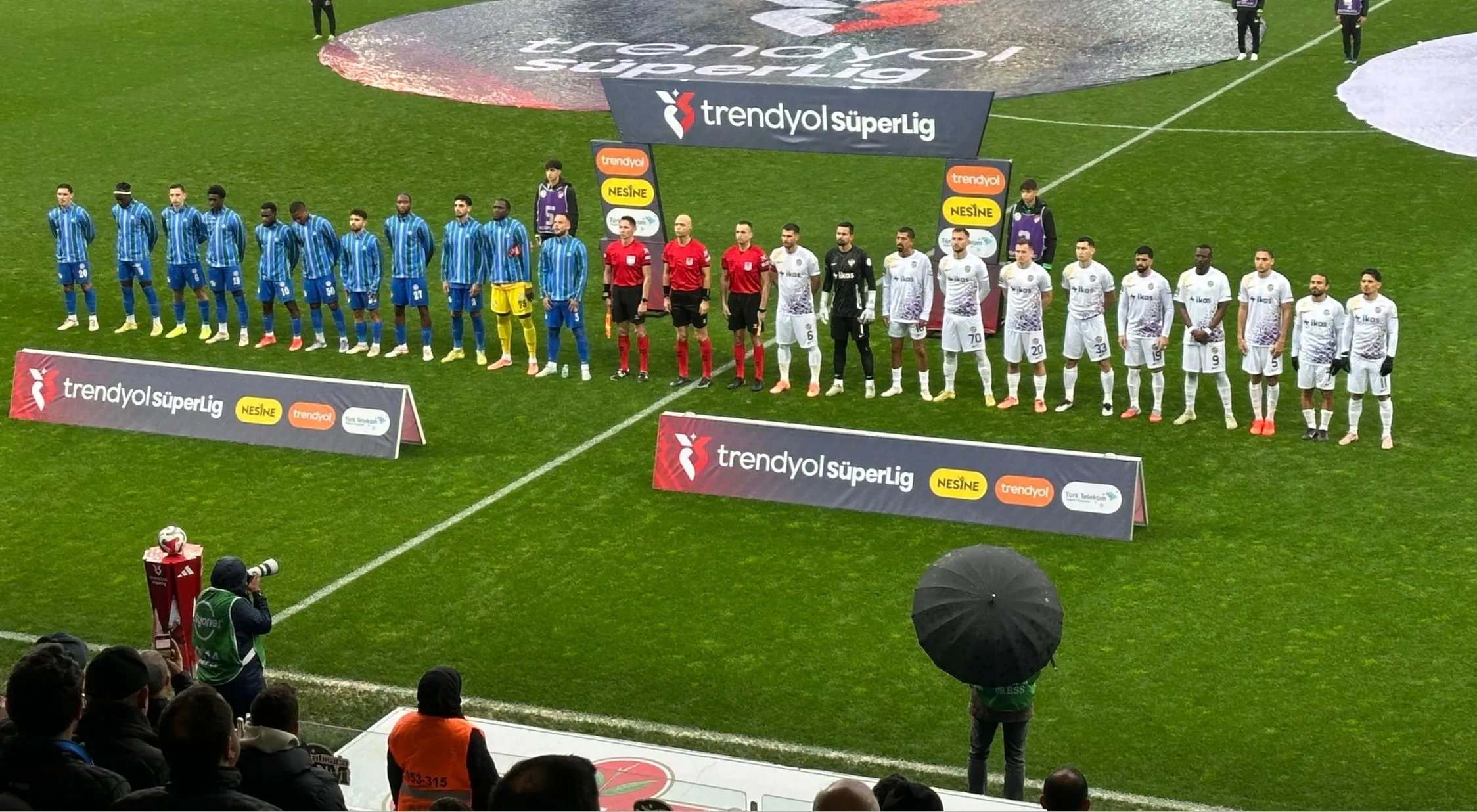 Rize'de ilk yarıda gol sesi çıkmadı