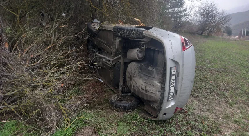 Bolu’da takla atan otomobil metrelerce sürüklendi