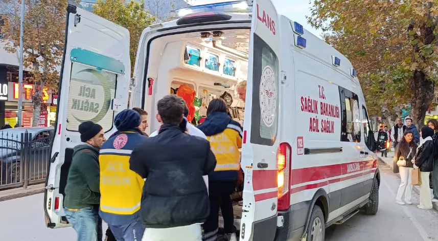 Amasya'da otomobil ile motosiklet çarpıştı; 1 yaralı