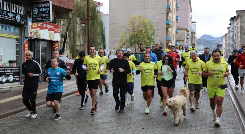 Espiye’de halk koşusu ve yürüyüş etkinliği düzenlendi