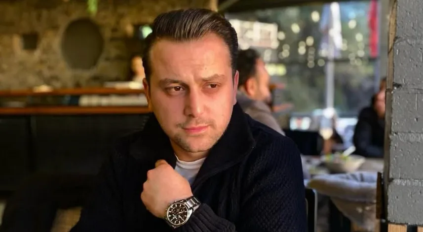 ‘Eşime neden baktın’ dediği kişi tarafından bıçaklanarak öldürüldü