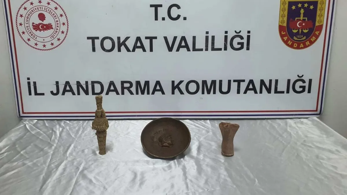 Tokat'ta tarihi eser kaçakçılığı operasyonu: 3 parça tarihi eser ele geçirildi