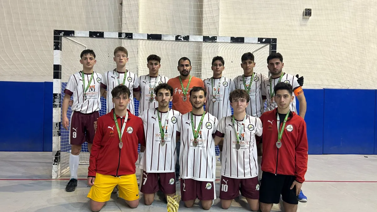 Ardeşen Belediyesi SK Salon Hokeyinde Tarih Yazdı! 