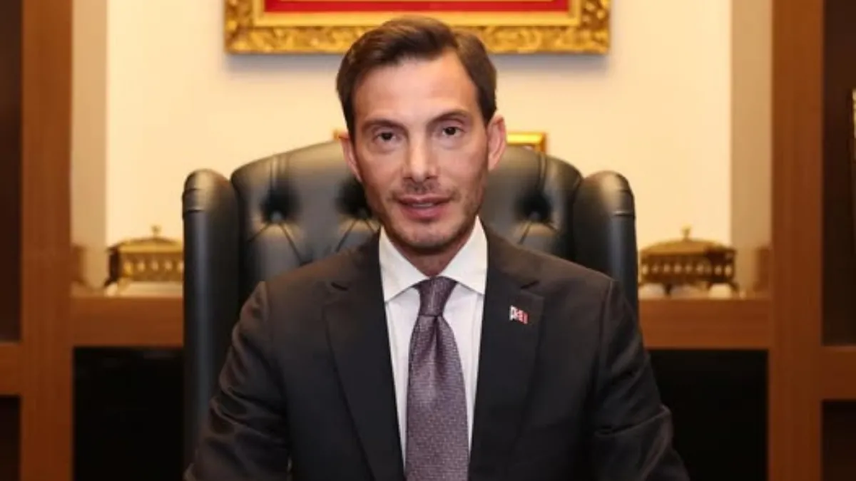 Başkanın makam odasından çıkan dinleme cihazındaki sim kart, cihazı bulan kişinin üstüne kayıtlı çık