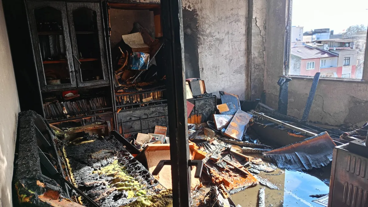 Samsun’da çıkan yangında ev kullanılamaz hale geldi