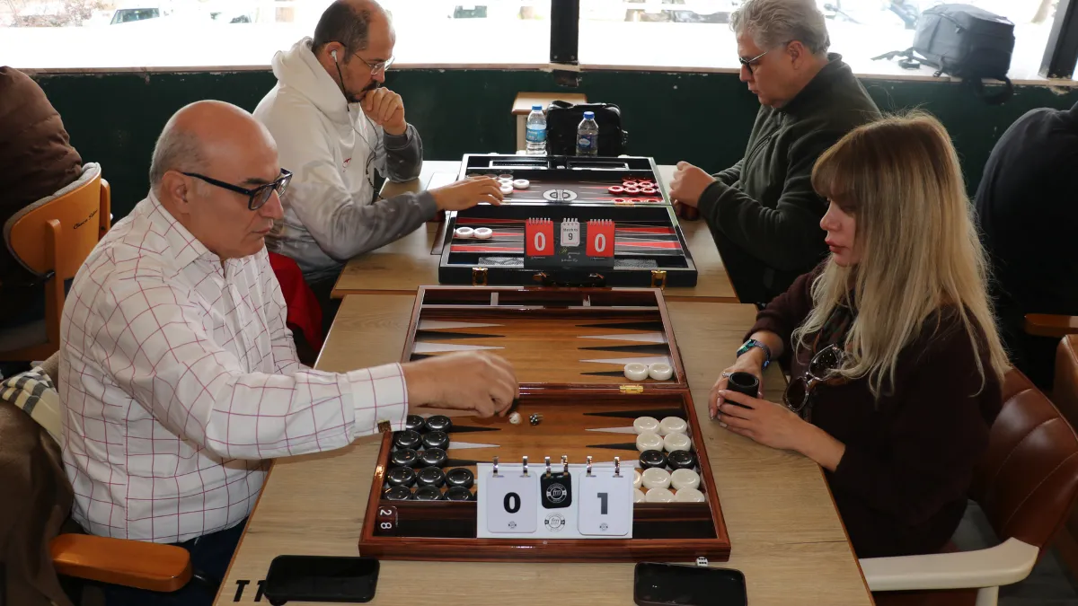 Samsun'da modern tavla şampiyonası devam ediyor