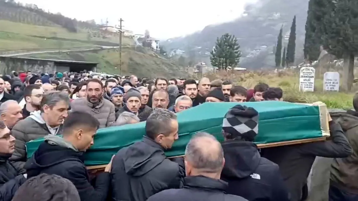 Akçaabat’ta ehliyetsiz sürücü dehşeti! Cinayet anı kamerada!