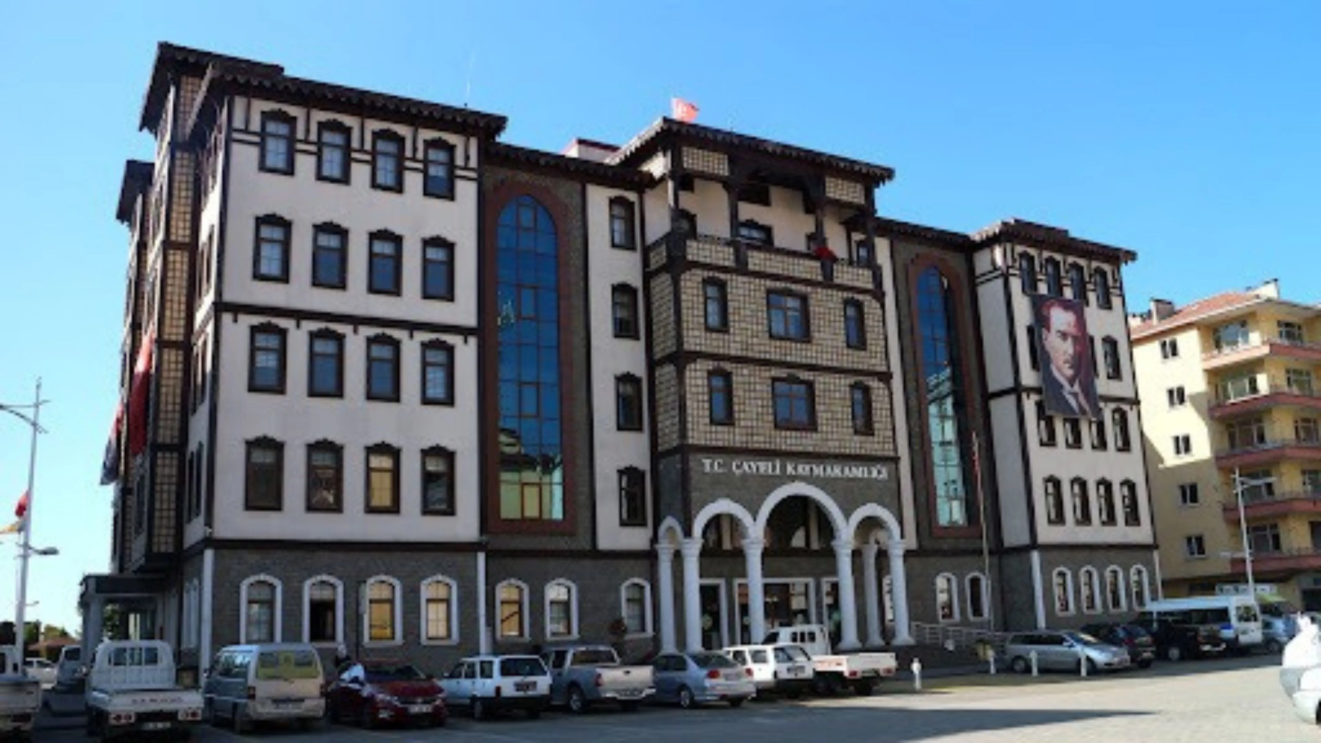 Çayeli kalacak yeri olmayanlara kucak açıyor