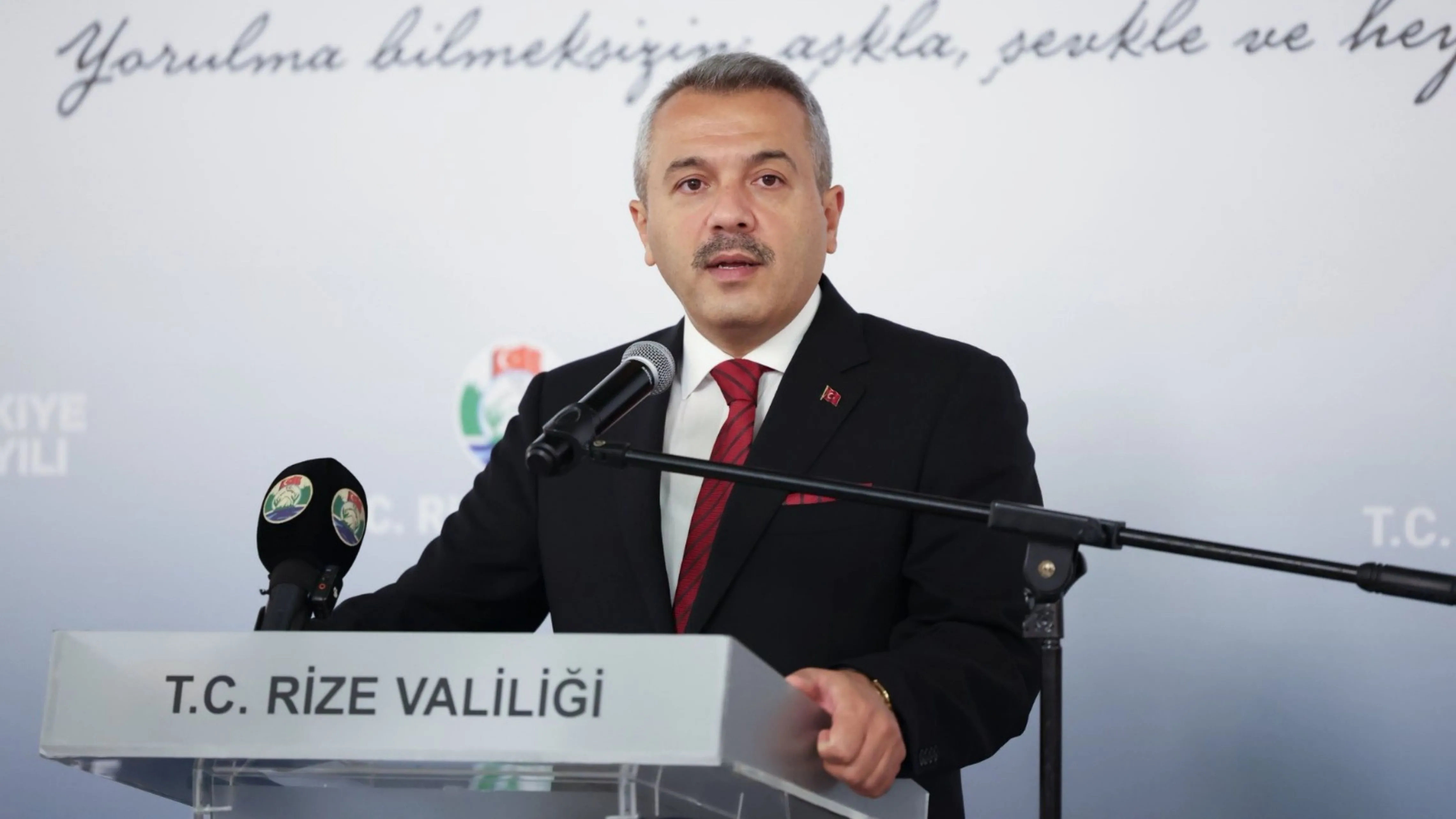 Vali Baydaş, 10 Ocak Çalışan Gazeteciler Günü'nü kutladı