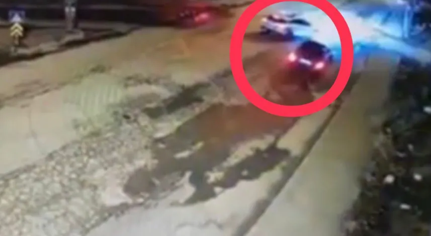 Kaçarken otomobil ile polis aracına çarptı; 3 yaralı