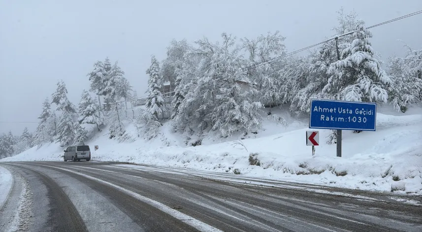 Karabük’ün yüksek kesimlerinde kar yağışı etkili oldu