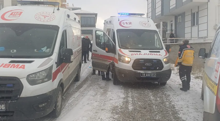 Oturdukları dairede başlarından vurulmuş cesetleri bulundu