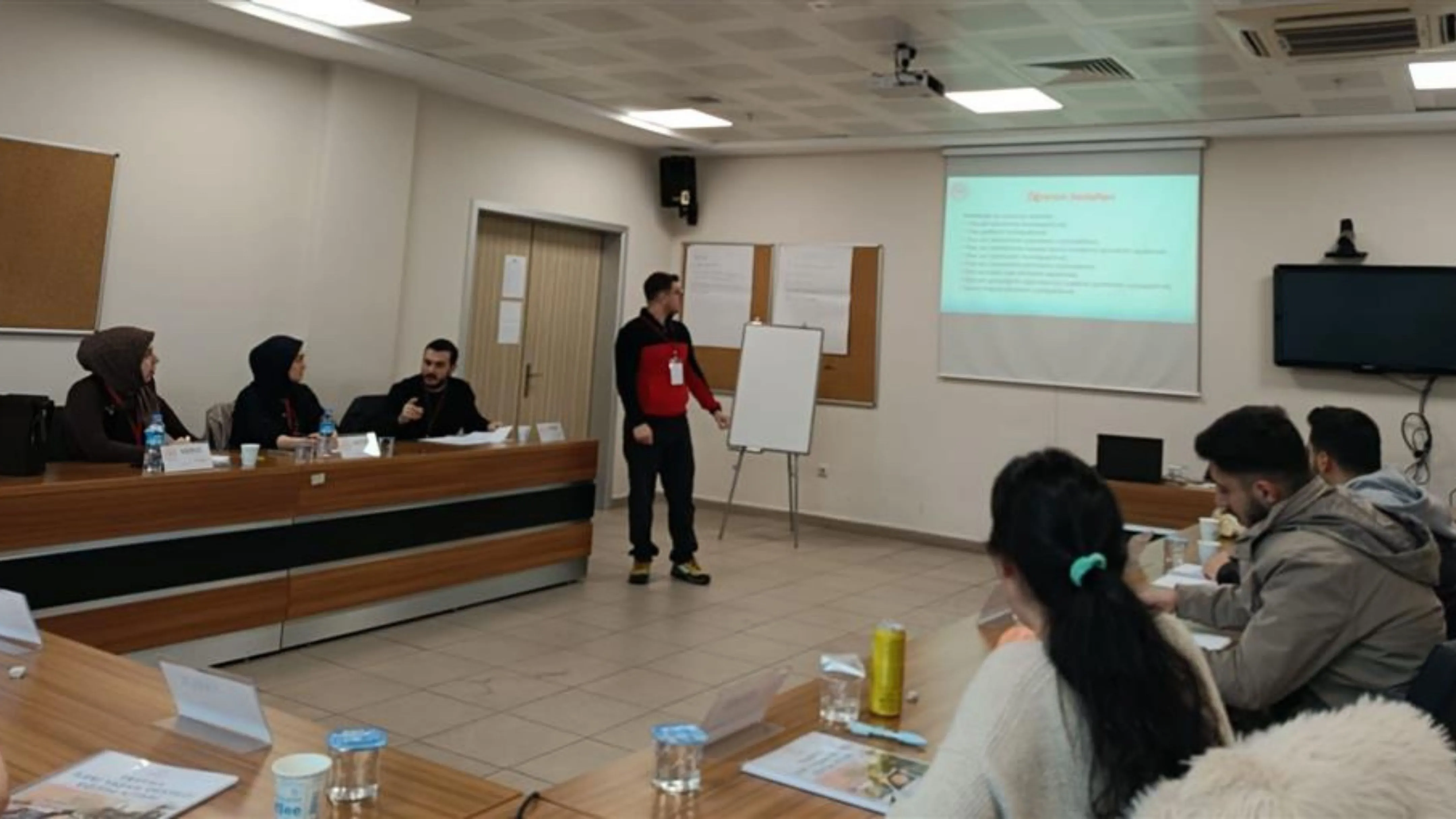 Rize'de sağlık çalışanlarına 'travma' eğitimi verildi