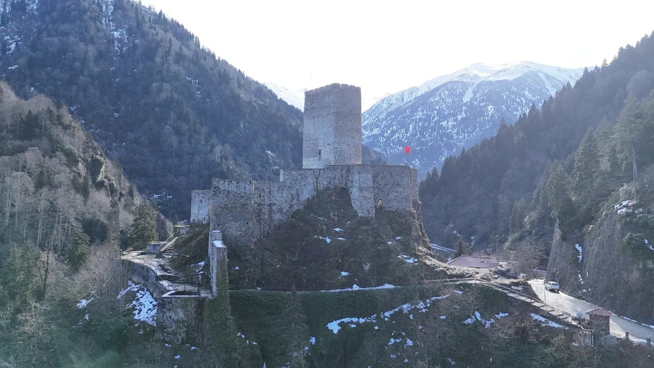 Rize'de Tarihi Zil Kale geçen yıl 181 bin 446 ziyaretçi ağırladı