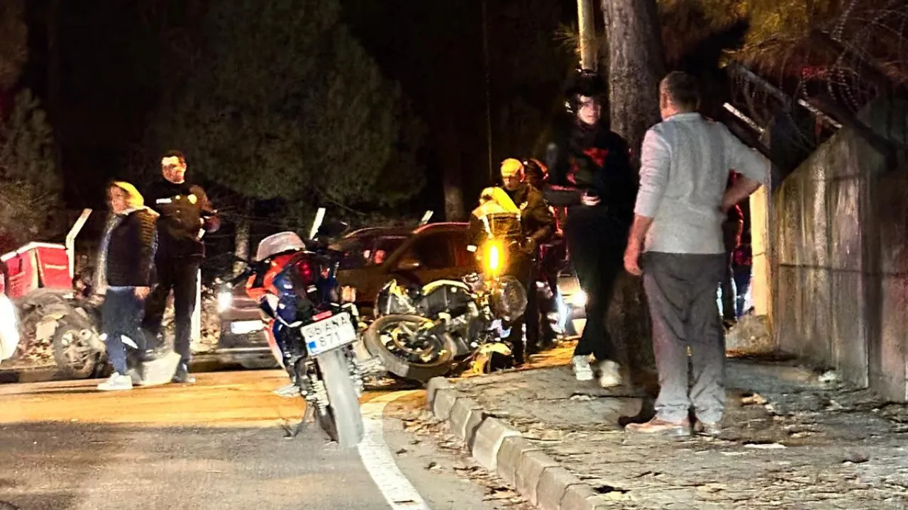 Yunus timleri kaza yaptı: 2 polis yaralı