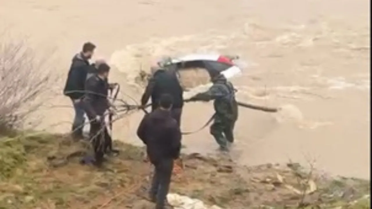 Bolu’da otomobil dereye uçtu