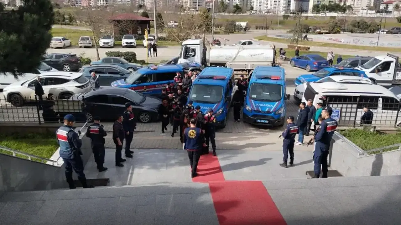 Samsun'da fuhuş operasyonunda 8 şüpheli gözaltına alındı