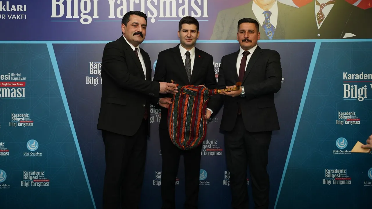 Rize’de Karadeniz Bölge Bilgi Yarışması Gururu