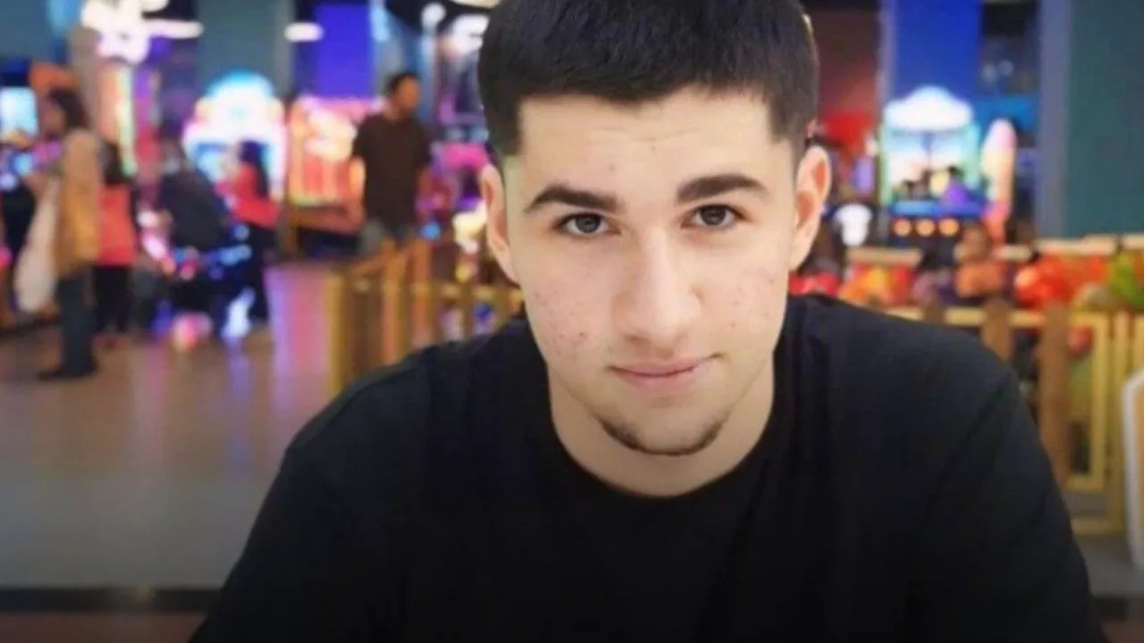 17 yaşındaki Berkay’ı bıçaklayarak öldüren sanığa ağırlaştırılmış müebbet