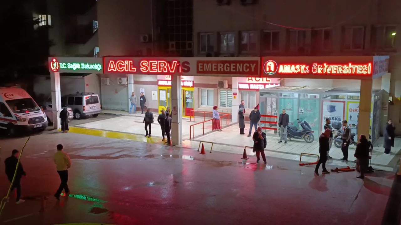 Mevlit yemeği sonrası 22 kişi zehirlenme şüphesiyle hastaneye kaldırıldı