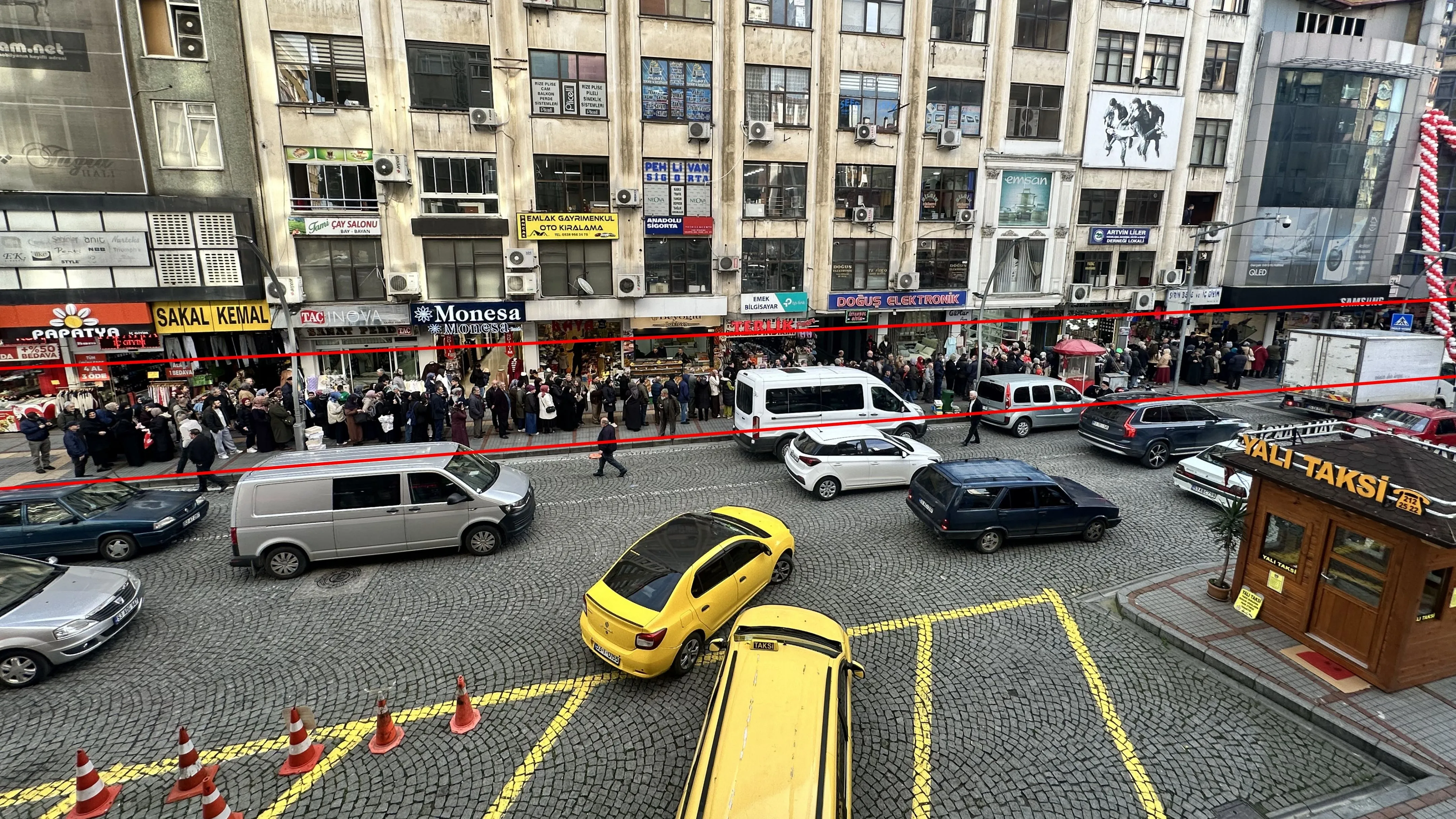 Rize'deki çekiliş izdiham yarattı