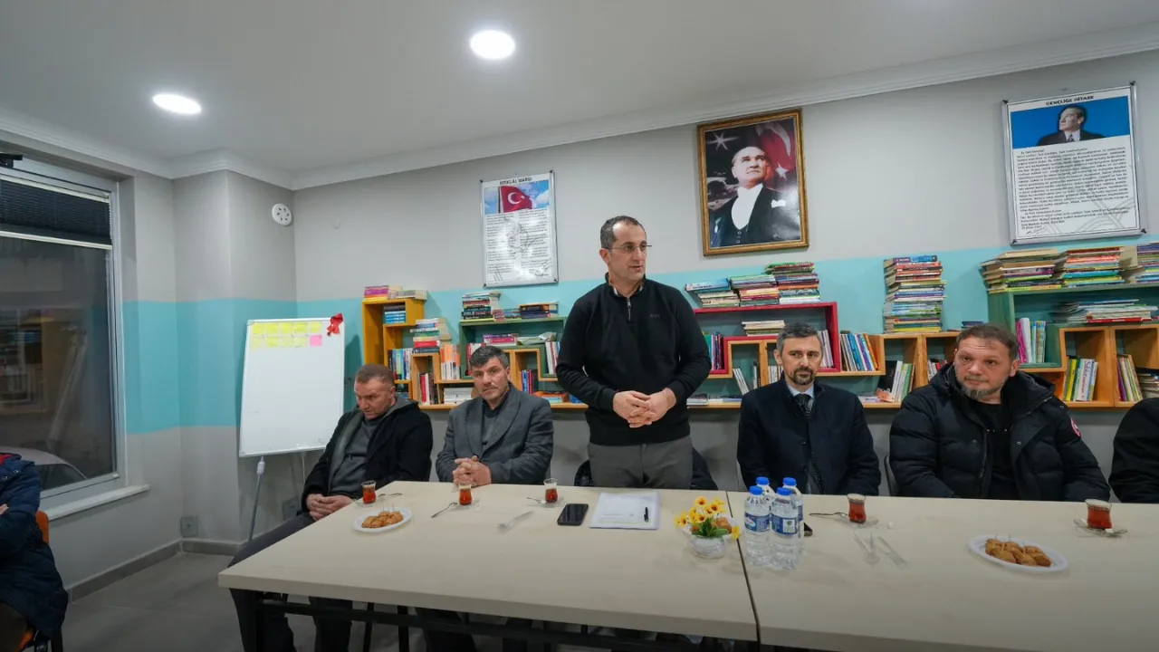 Başkan Ekim, Ramazan'da her akşam mahalleliyle buluşuyor