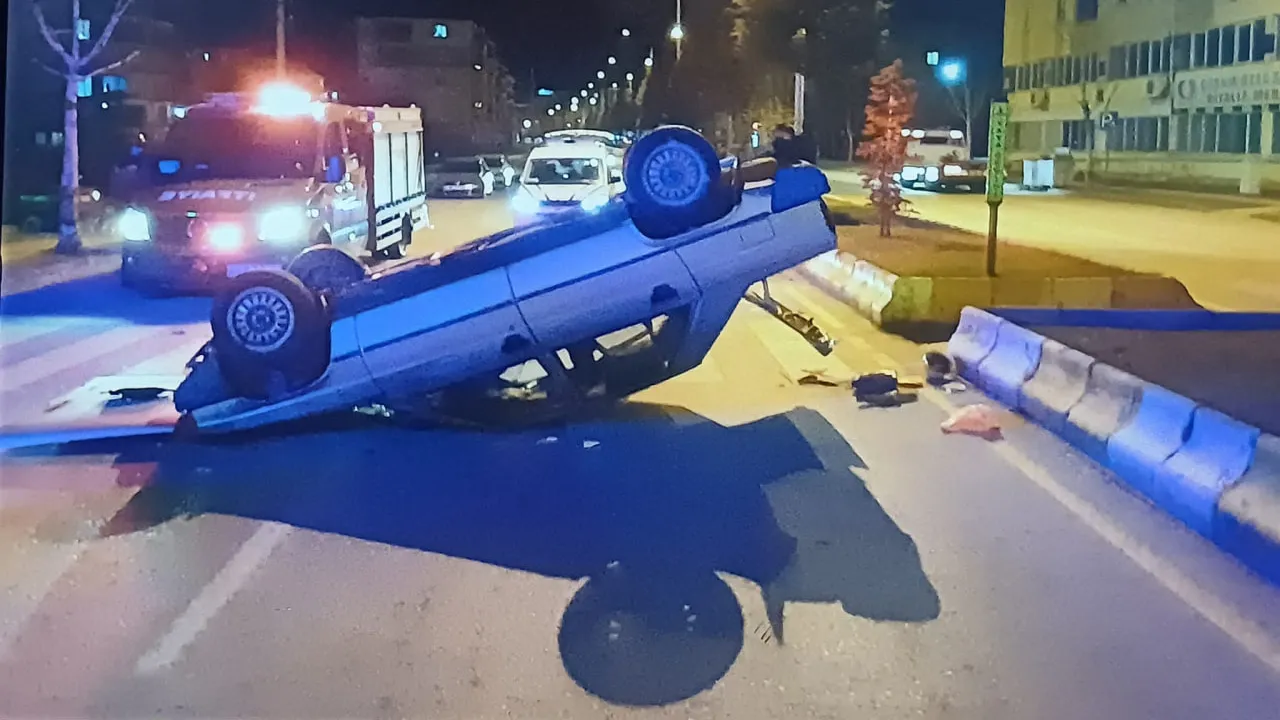 Çorum'da otomobil takla attı; sürücü ehliyetsiz çıktı