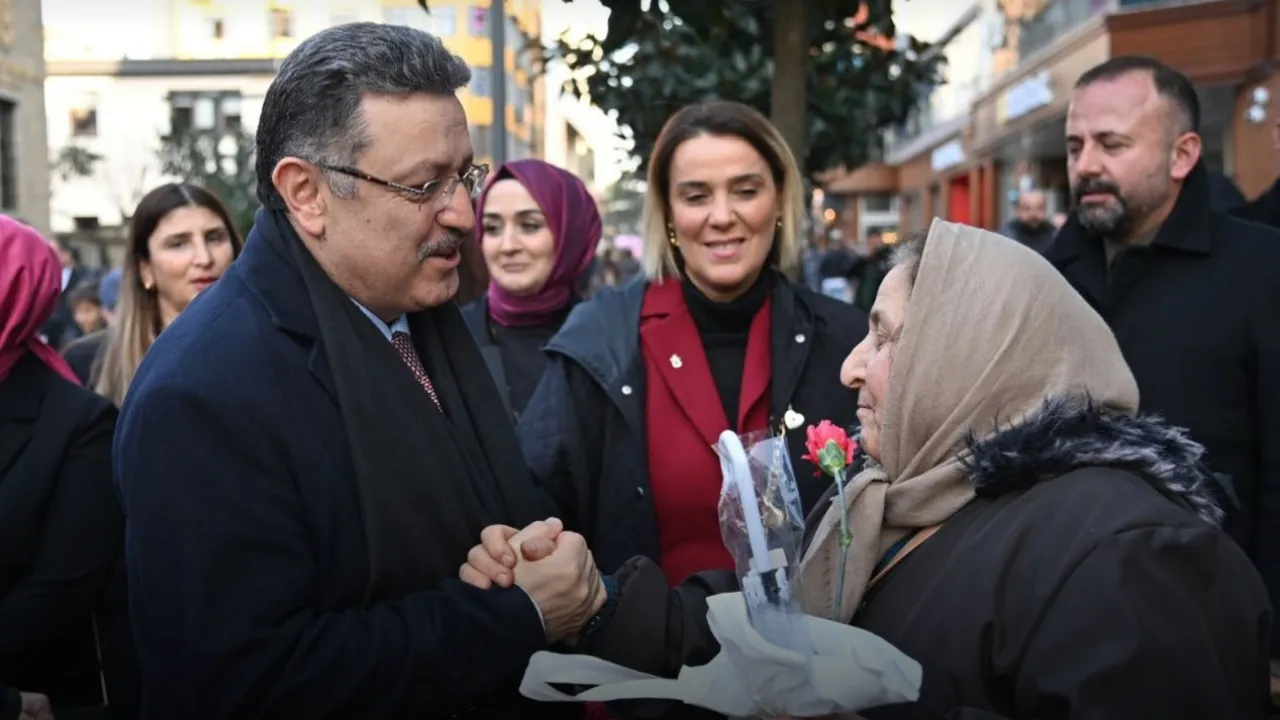 Başkan Genç: Geleceğe yön veren en kıymetli değerlerimiz kadınlarımızdır