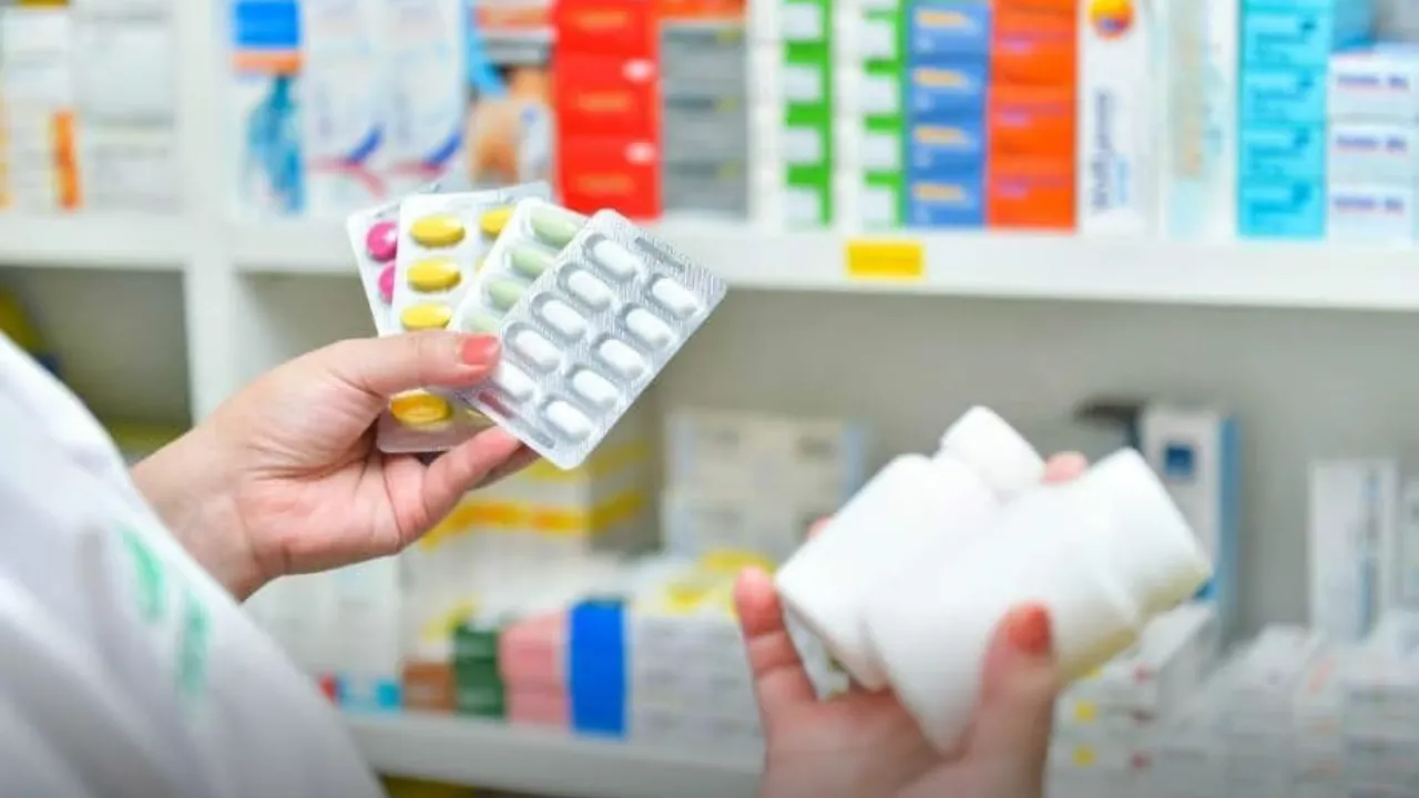 Reçetedeki ilacın hangi eczanede olduğu artık e-Nabız'da