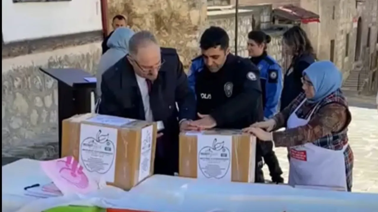 Şehidin son isteği Amasya çöreği, bu yıl da silah arkadaşlarına gönderildi