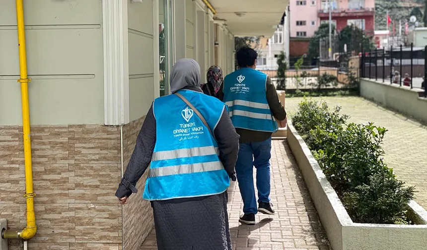 Rize'de ihtiyaç sahibi çocukların yüzleri güldürüldü