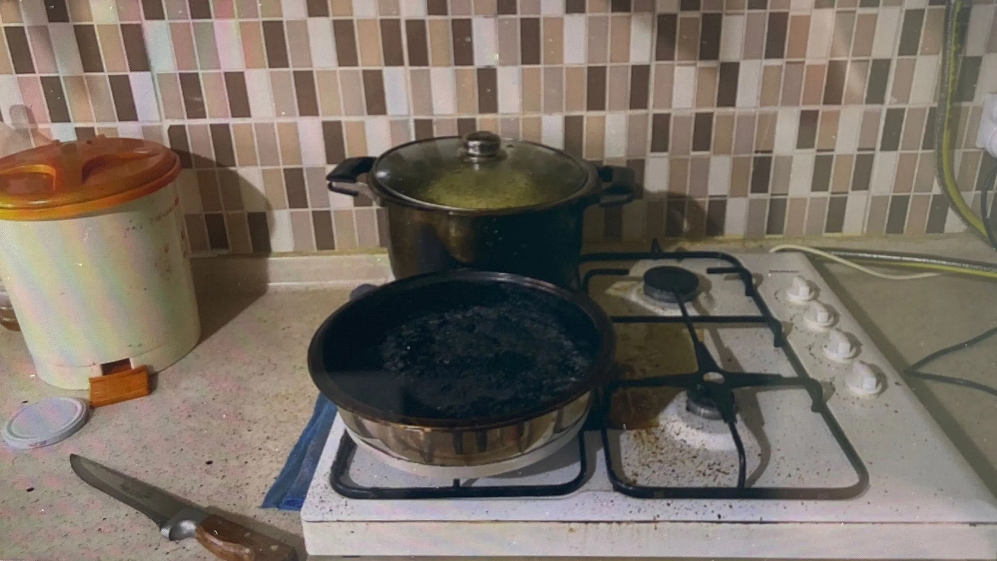 Ocakta unutulan yemek kadının ölümüne neden oldu