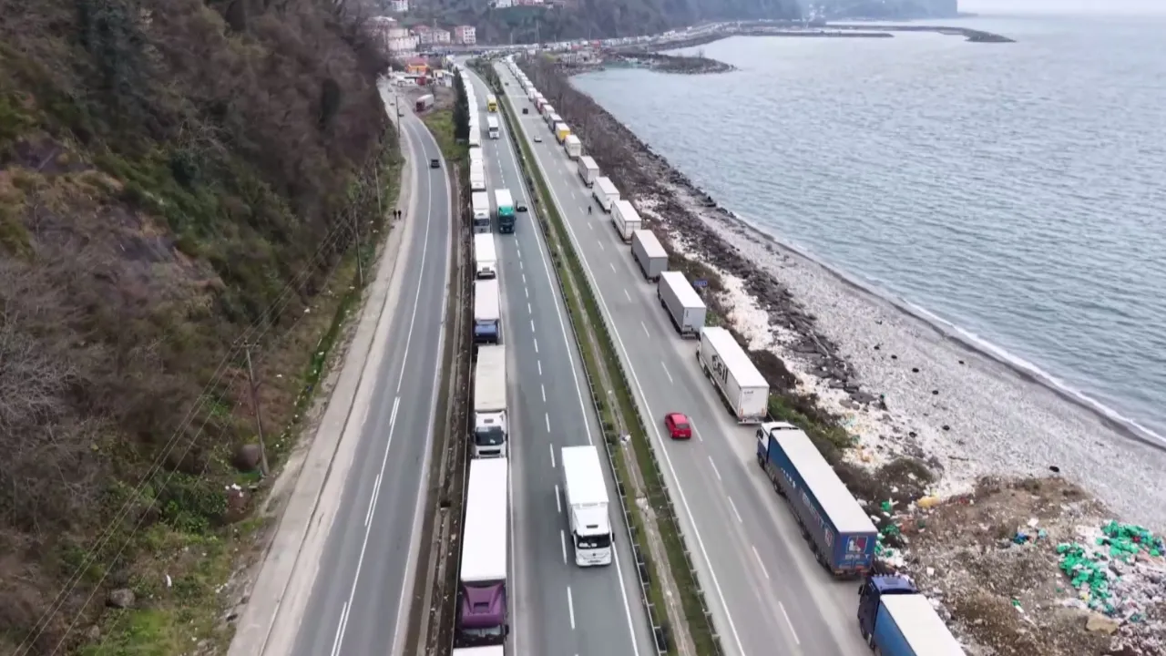 Kafkasya’ya açılan kapıda bayramda yoğunluk