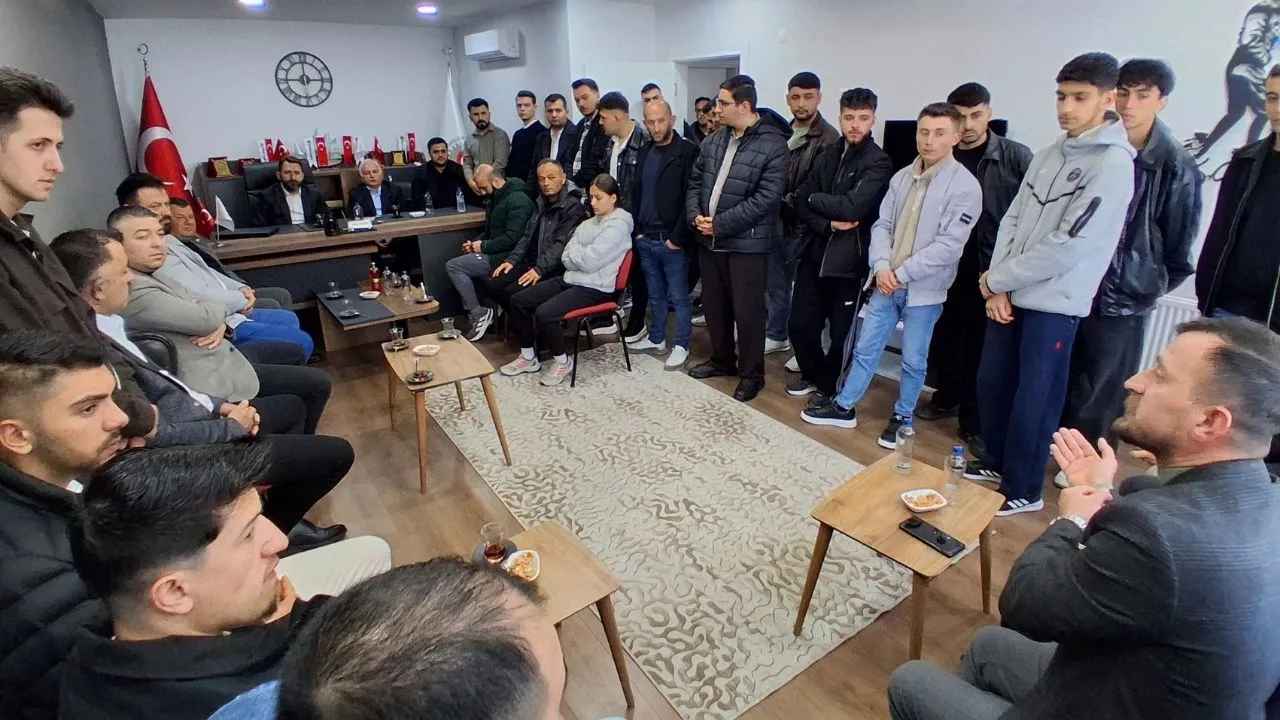 ASFED Genel Başkanı Yılmaz Havza'da gençlerle buluştu