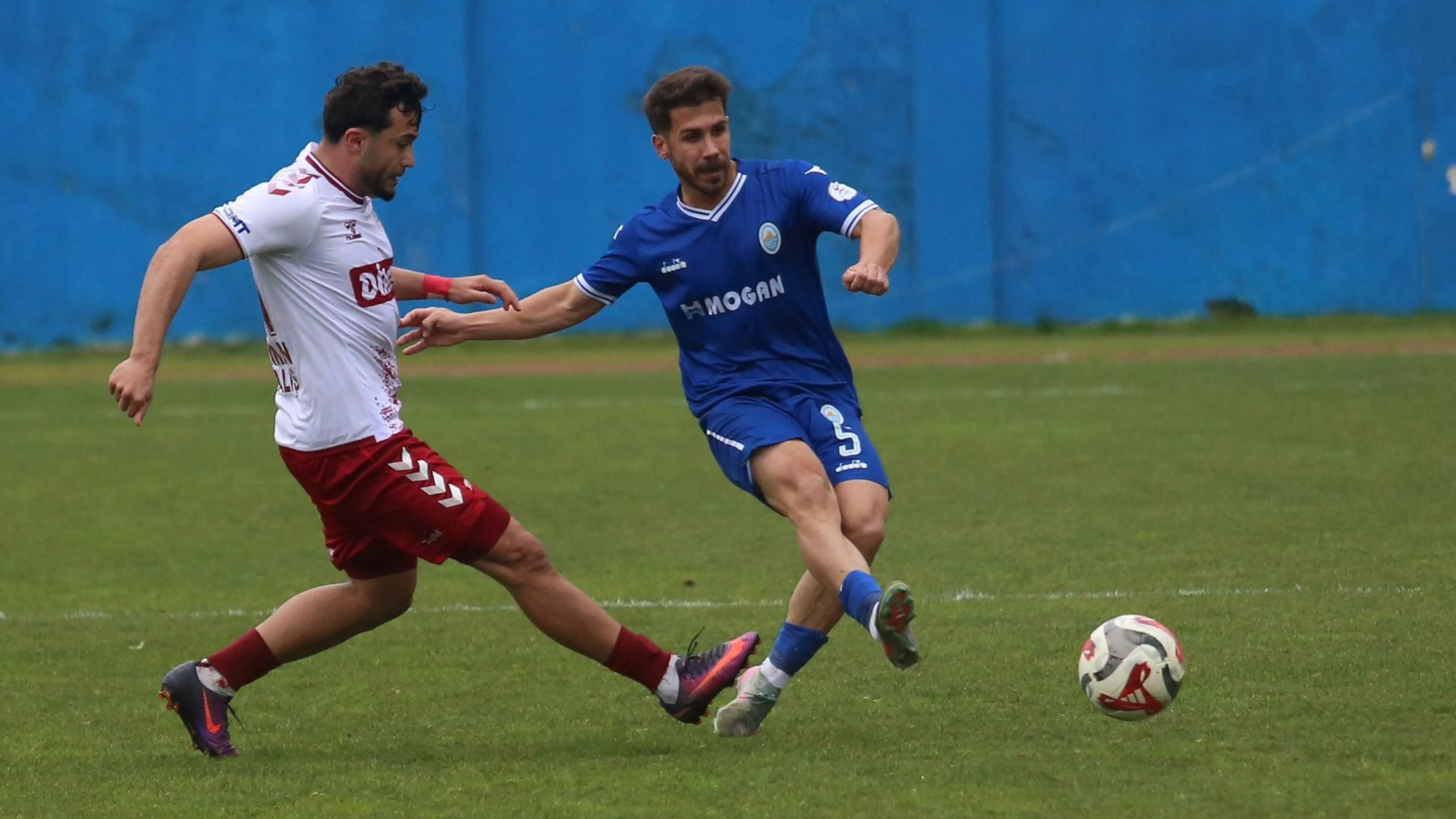 Pazarspor ile Tokat Belediyespor golsüz berabere