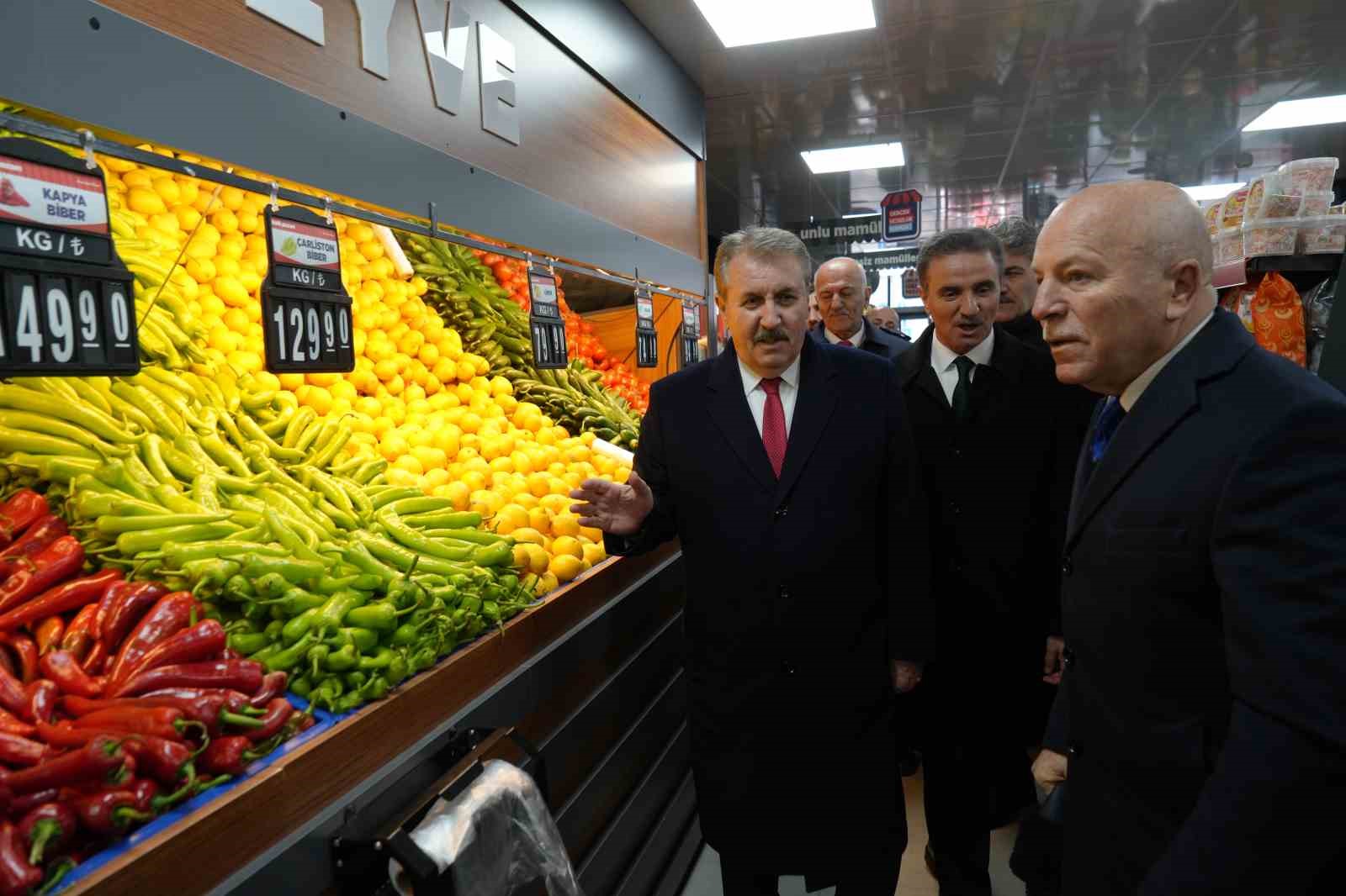 Erzurum’da halk pazarlarının 14. şubesi açıldı