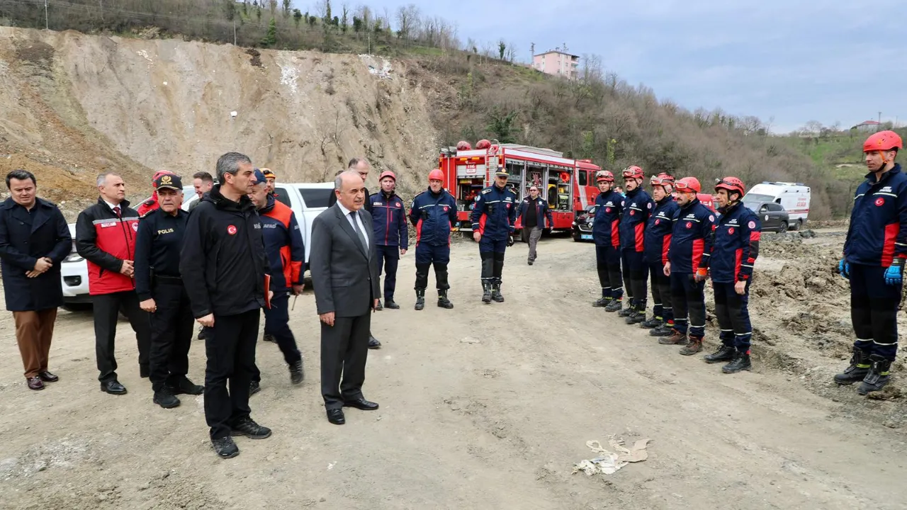 Ordu'da yapılan tatbikatta 35 yapı ve konutun heyelandan etkilenmesi canlandırıldı