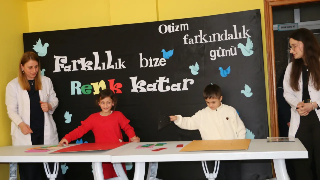 Of'ta Dünya Otizm Farkındalık Günü kutlandı