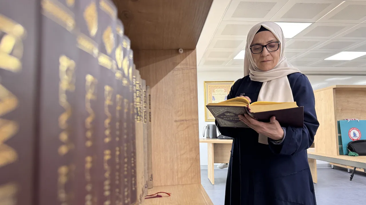 Yarım kalan eğitim hayalini 58 yaşında üniversite sıralarında gerçeğe dönüştürüyor