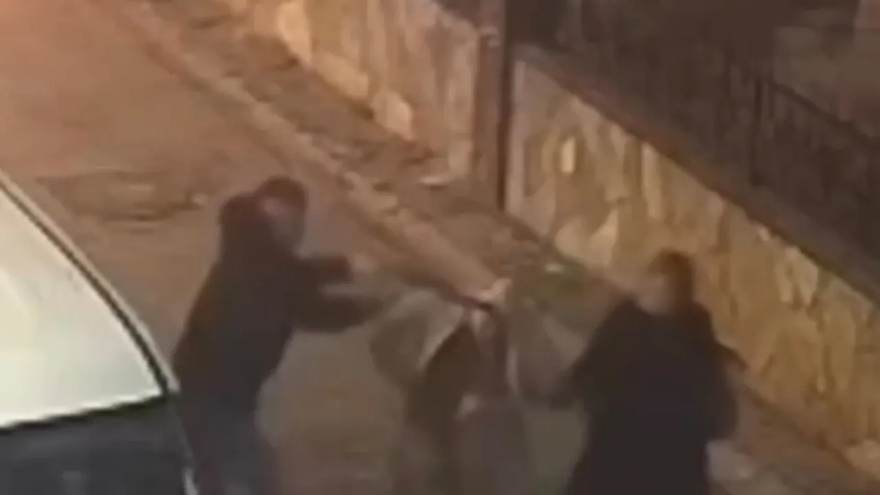 Adres sorma bahanesiyle kolye çalan şüpheli gözaltına alındı