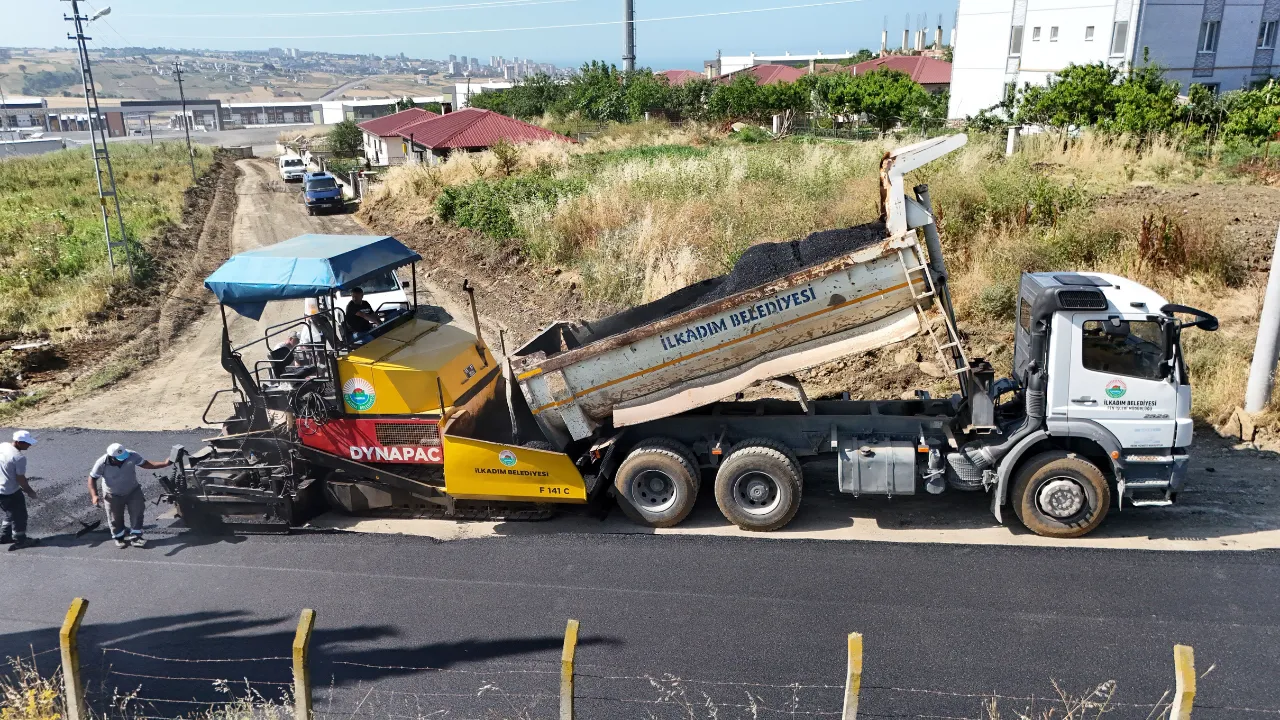 İlkadım’da fen işleri yatırımları sürüyor