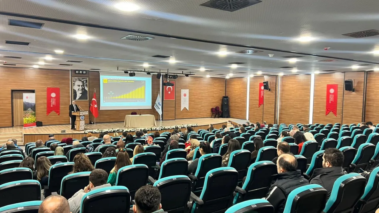 Karadeniz’de Dezenformasyon ve Dijital Güvenlik Seferberliği Sürüyor