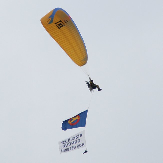 Yamaç Paraşütü