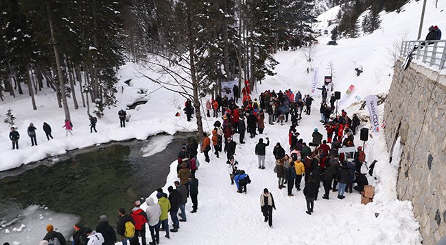 Kış Yüzme Şenliği