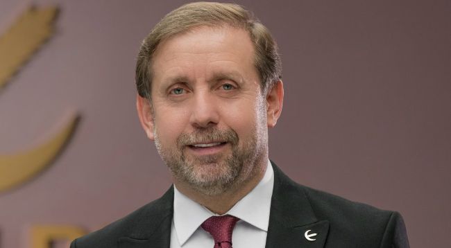 Cemil Çolak Kimdir?