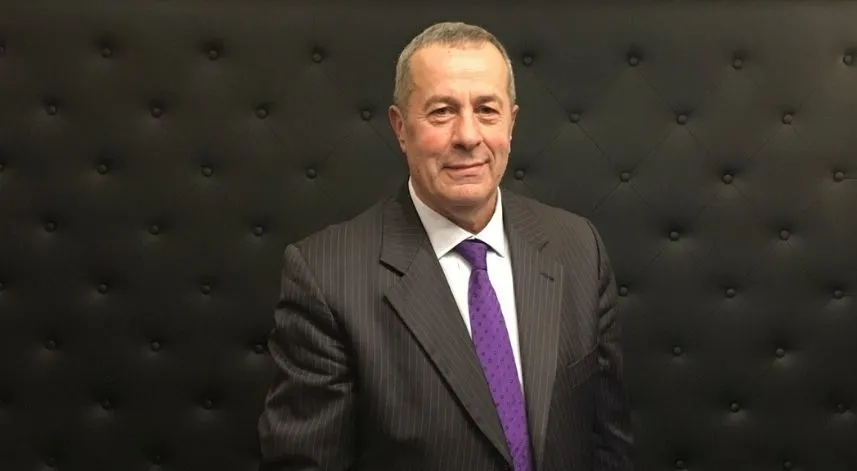 Neşet Çakır Kimdir?