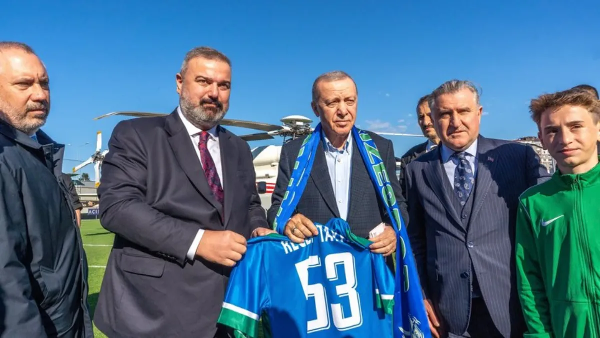 Cumhurbaşkanı Erdoğan, Çaykur Rizespor Futbol Kulübü'nü ziyaret etti